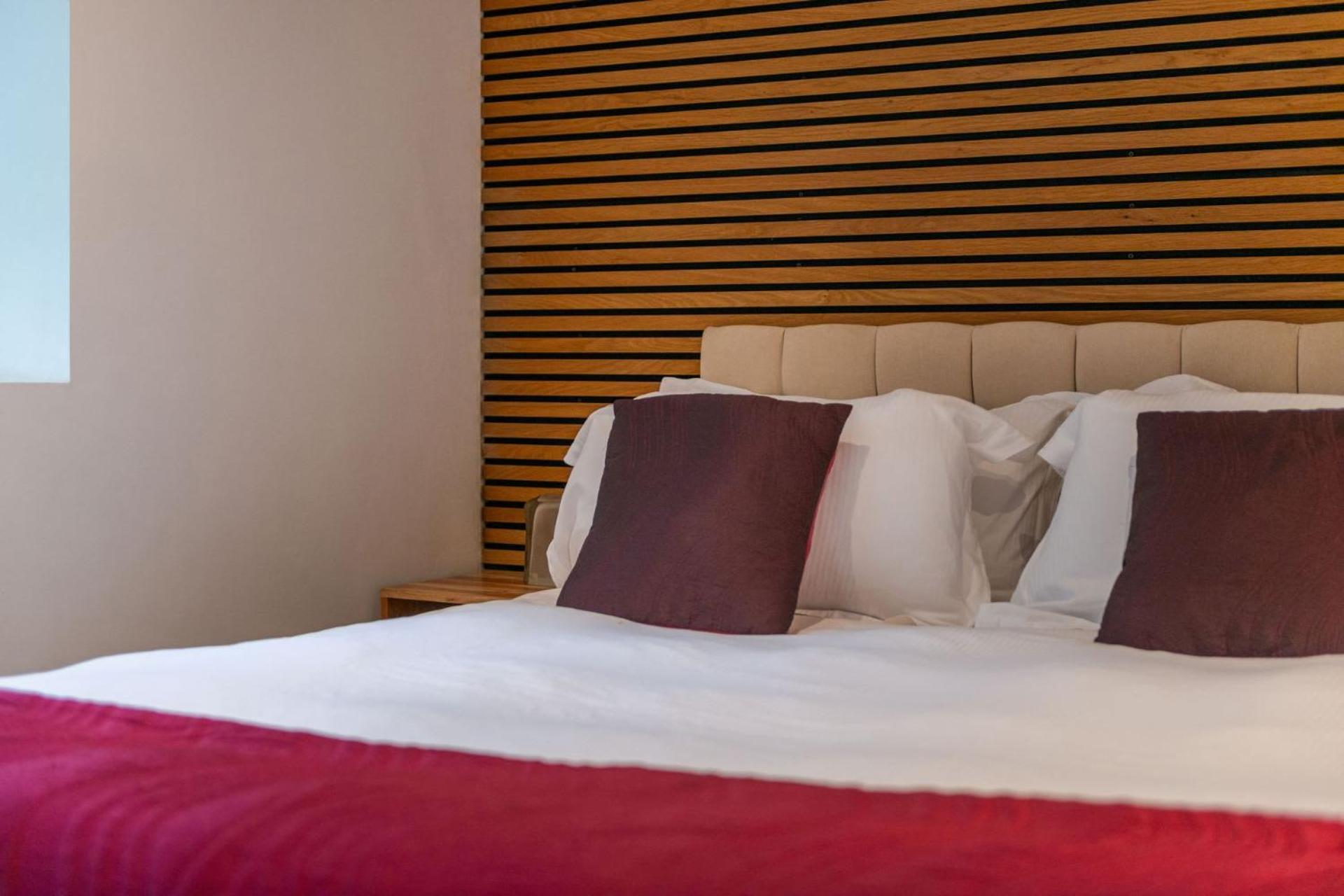 The "Red Room Apartment" - Fitzrovia - By Frankie Says Londres Exterior foto